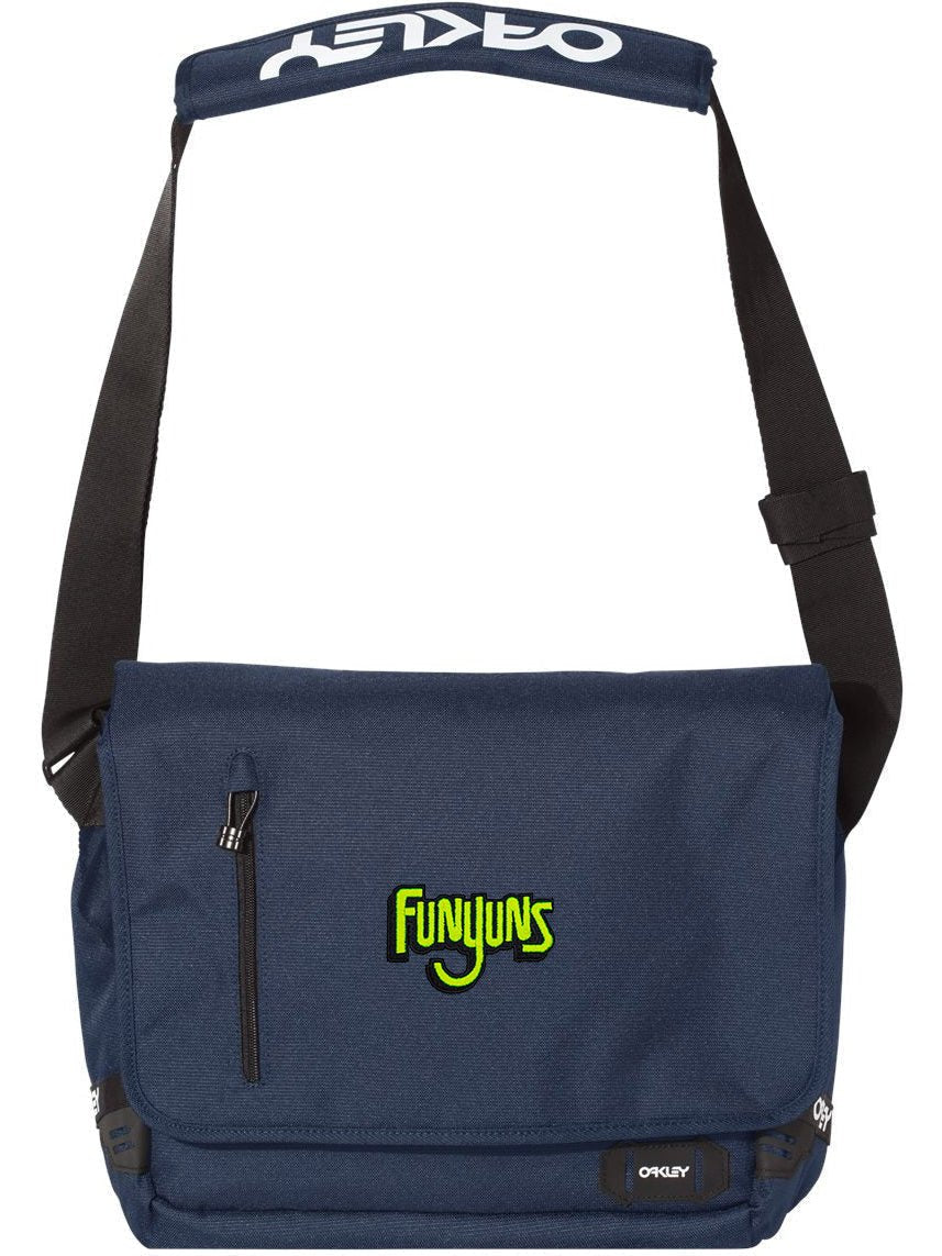 Oakley 15L Street Messenger Bag - JL Franklins