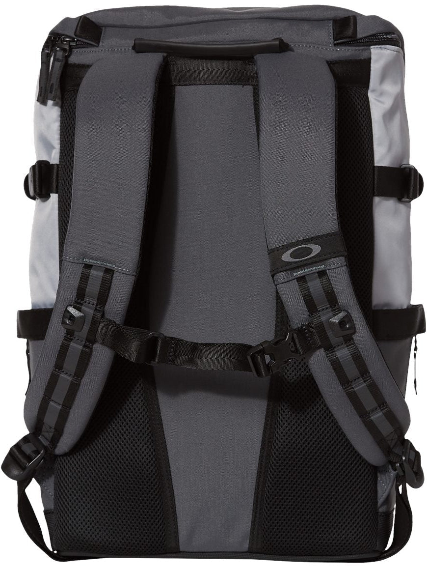 Oakley 22L Organizing Backpack - JL Franklins