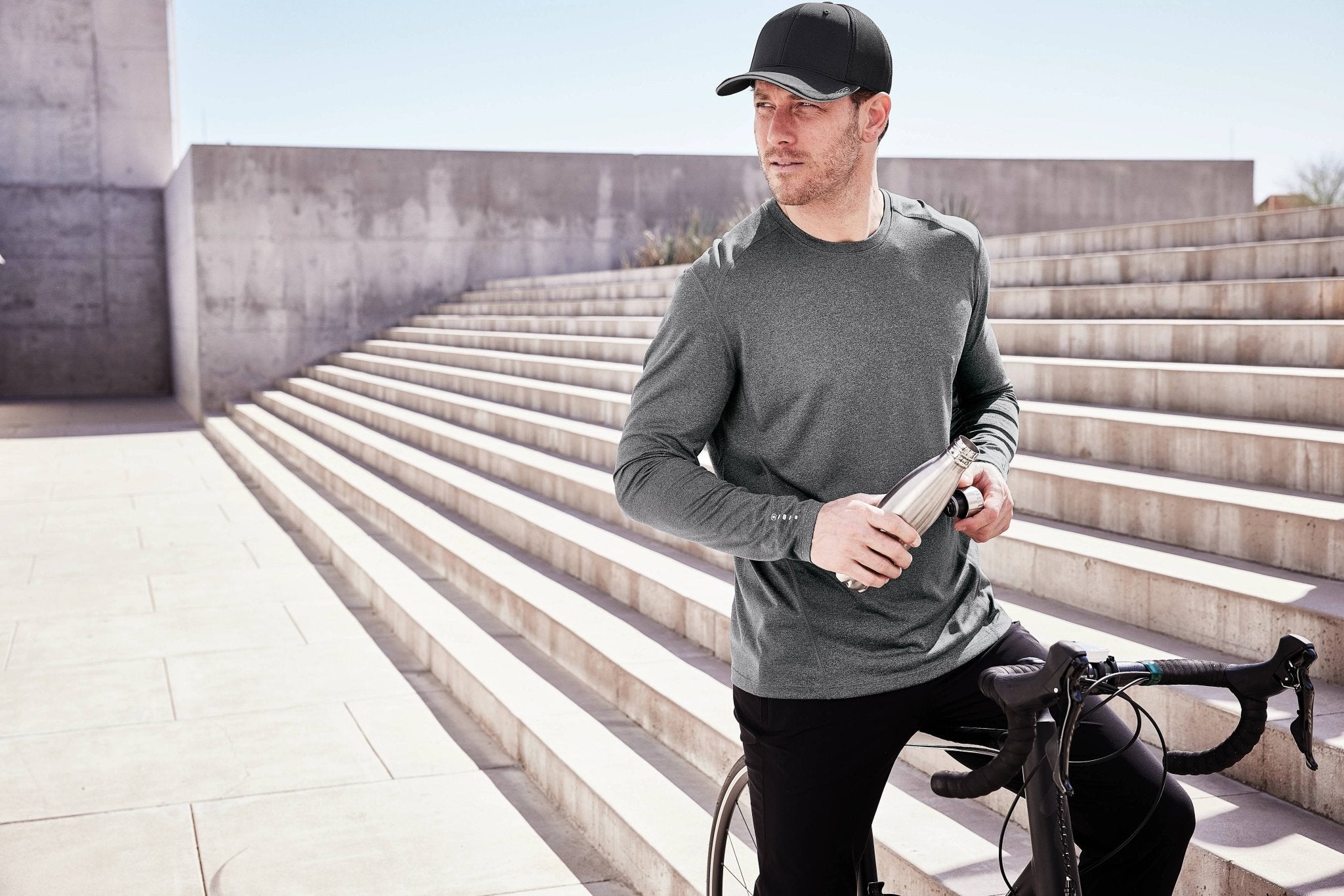 OGIO ENDURANCE Long Sleeve Pulse Crew - JL Franklins